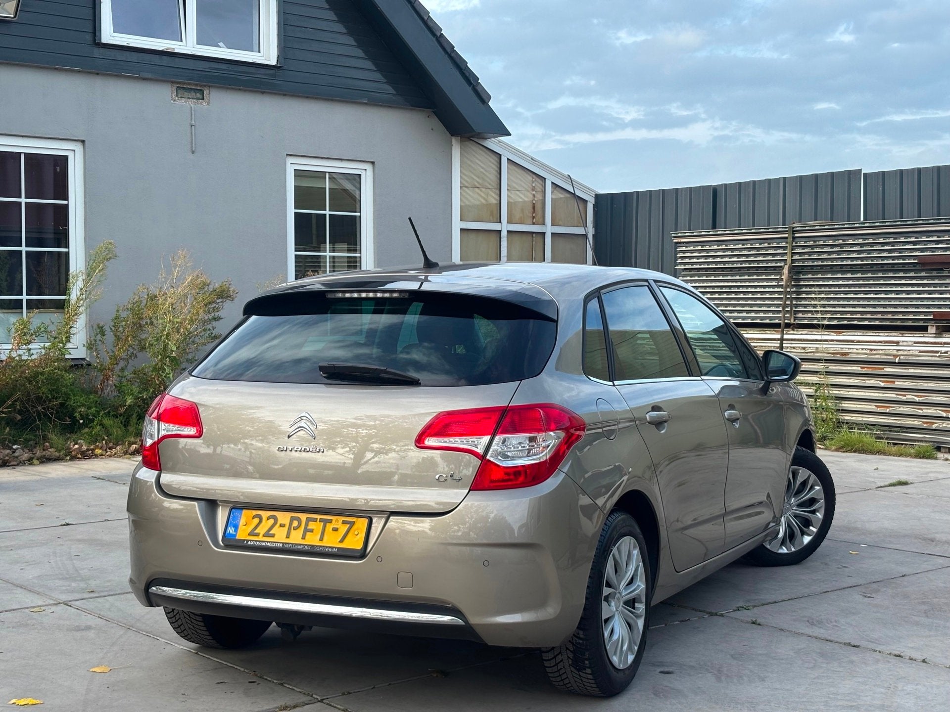 Citroen C4 1.6 THP Tendance EGS | Airco | El. Ramen | NAP |, Auto's, Citroën, Gebruikt, 1650 kg, Beige, Origineel Nederlands