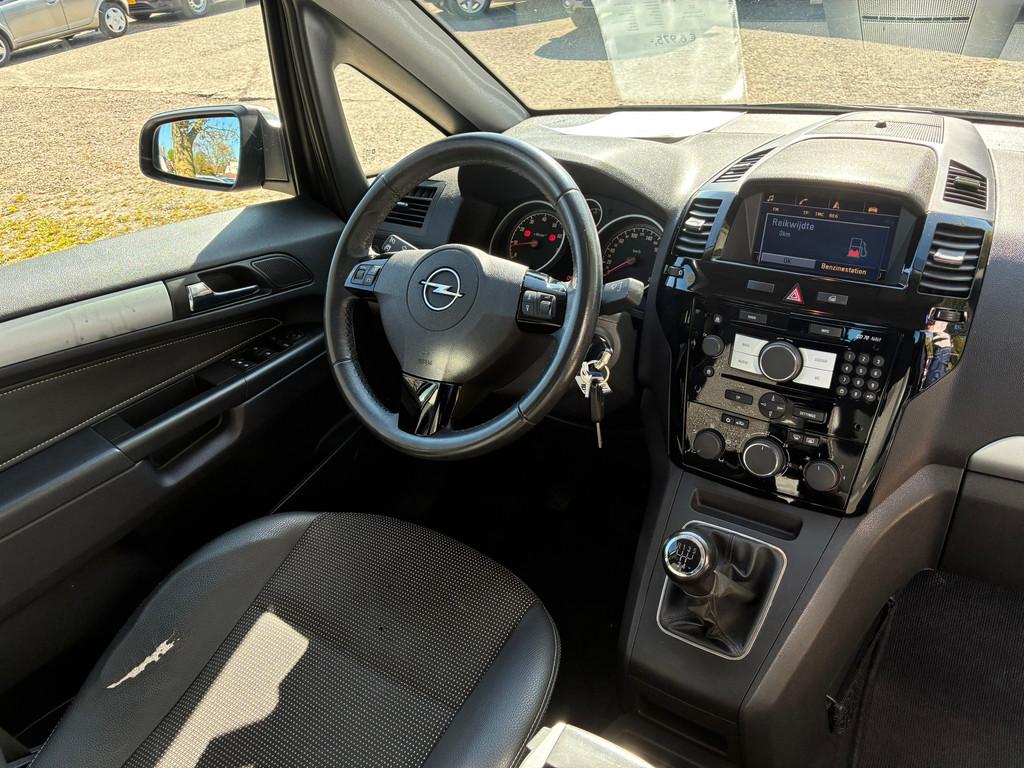 Opel Zafira 1.8 Executive 7 p. | NAP | Clima + Cruise nu €, Auto's, Opel, Voorwielaandrijving, Parkeersensor, Gebruikt, Zwart