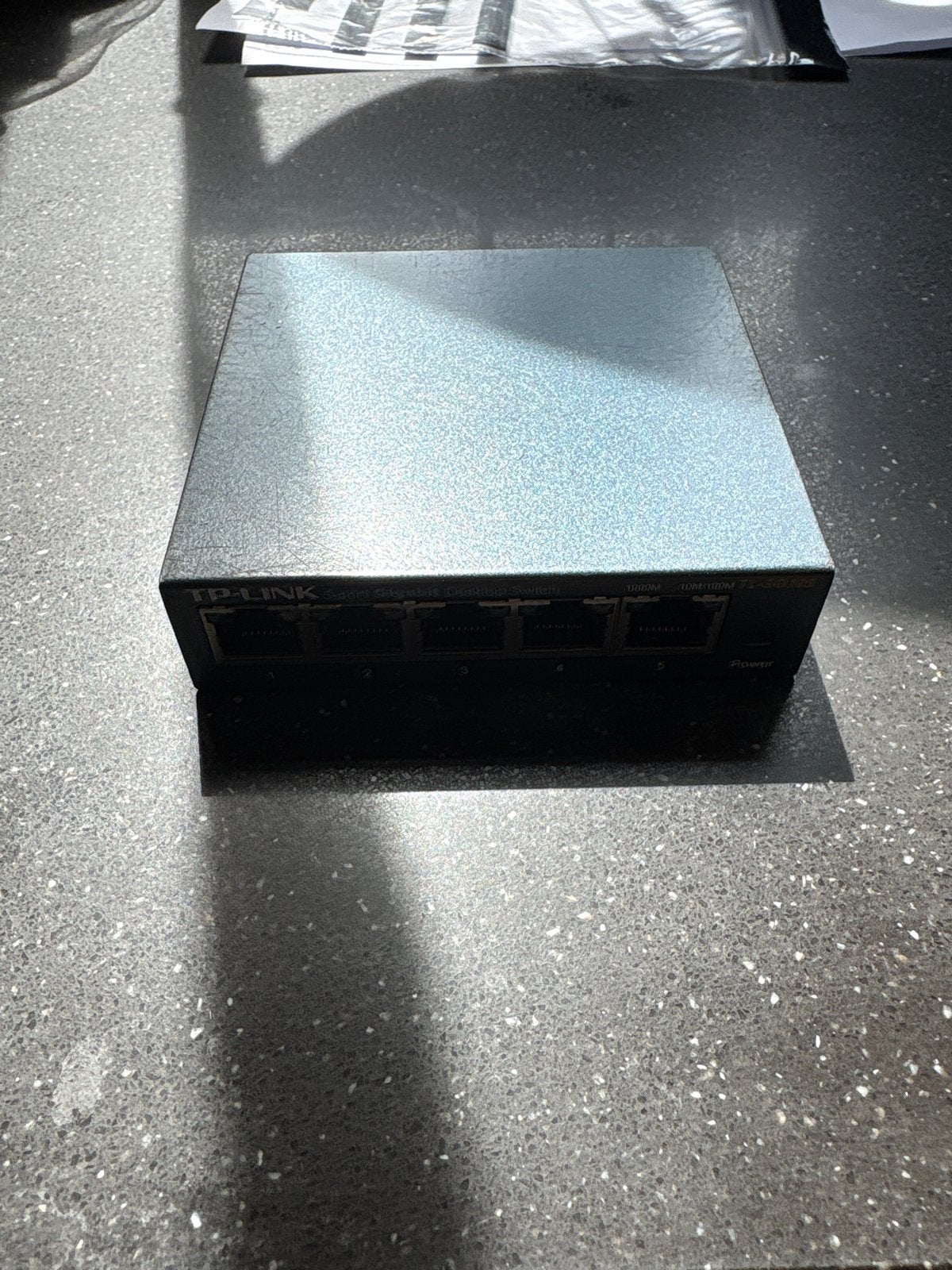 TP-Link TL-SG105 5-Poorts Gigabit Desktop Switch, Ophalen, Zo goed als nieuw
