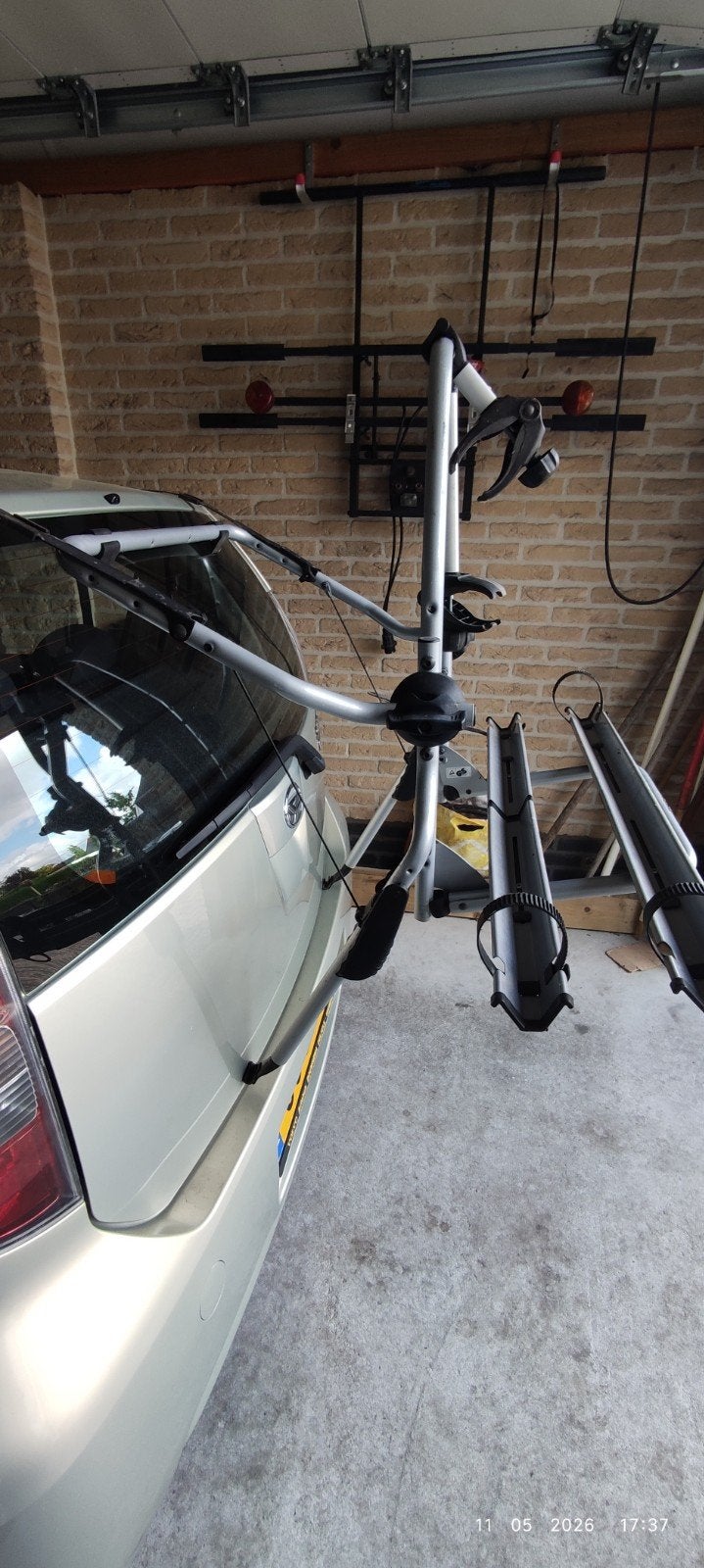 Thule 9105  Fietsendrager voor achterklep - 2 fietsen, Auto diversen, Fietsendragers, Gebruikt, Achterklepdrager, 2 fietsen, Ophalen