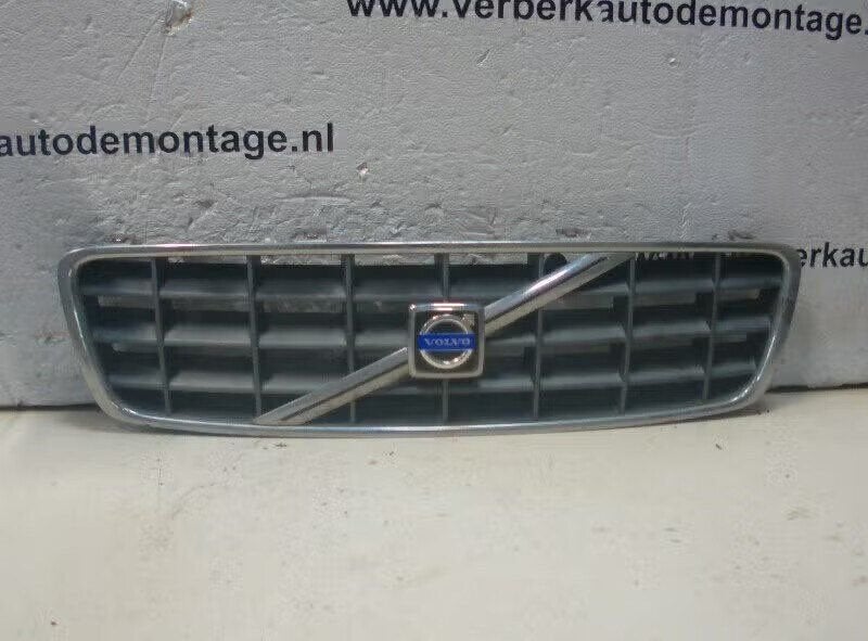 GRILLE Volvo XC70 (SZ) (01-2000/08-2007) (9190986), Gebruikt, Info@volvocars.com, Ophalen of Verzenden, Volvo