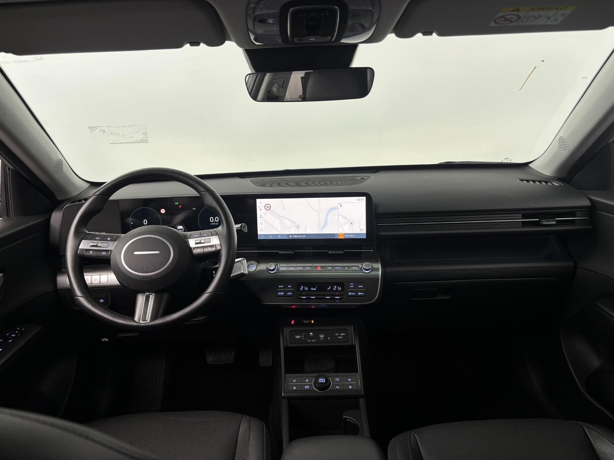 Hyundai Kona 1.6 GDI HEV Premium Sky | Leder | Schuif/Kantel, Auto's, Gebruikt, Bedrijf, SUV of Terreinwagen, Te koop