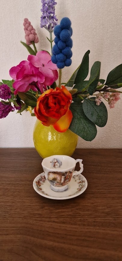 Royal Doulton Brambly Hedge miniatuur kop en schotel winter, Verzenden, Zo goed als nieuw, Porselein, Kop en/of schotel