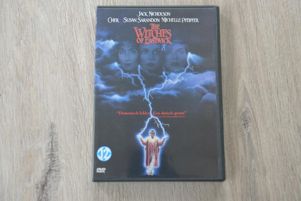 THE WITCHES OF EASTWICK = EEN DUIVELS GENOT, Alle leeftijden, Verzenden, Zo goed als nieuw