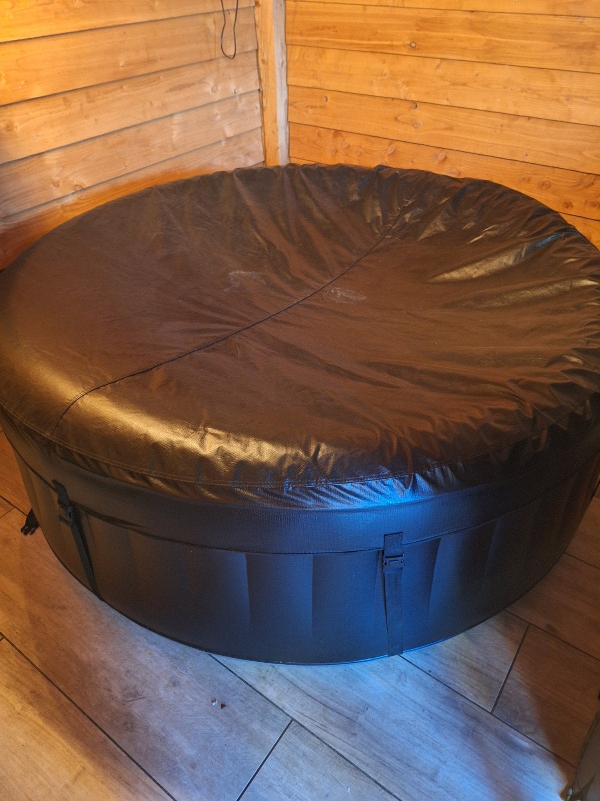 Jacuzzi exit toys, Tuin en Terras, Bubbelbaden en Hottubs, Ophalen, Gebruikt, Pomp, Opblaasbaar