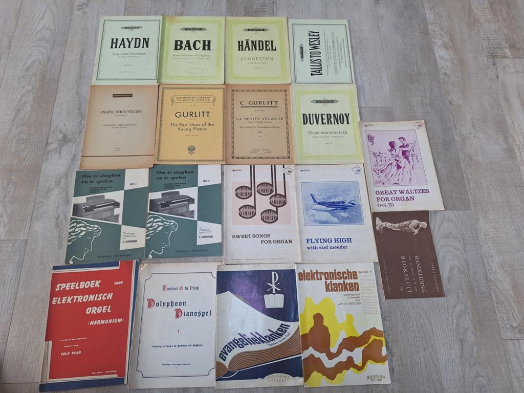 Voor de muzikale mens: bladmuziek voor o.a. orgel, Ophalen, Gebruikt, Les of Cursus, Orgel