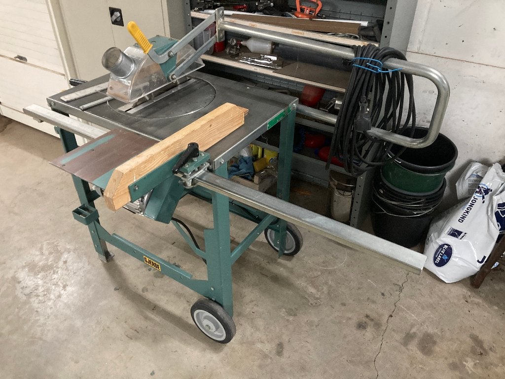 gjerde zaagtafel bouwzaag 220 volt, Ophalen, Cirkelzaag, Zo goed als nieuw, 30 tot 70 mm