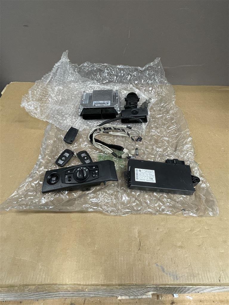 BMW 3 serie onderdelen - ecu - sleutel - transmission comput, Auto diversen, Auto-accessoires, Ophalen of Verzenden, Zo goed als nieuw