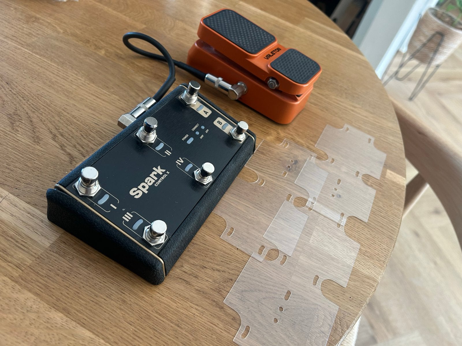 (Positive Grid) Spark Control X & Valeton Mini Wah/Volume, Muziek en Instrumenten, Verzenden, Zo goed als nieuw, Wah Wah