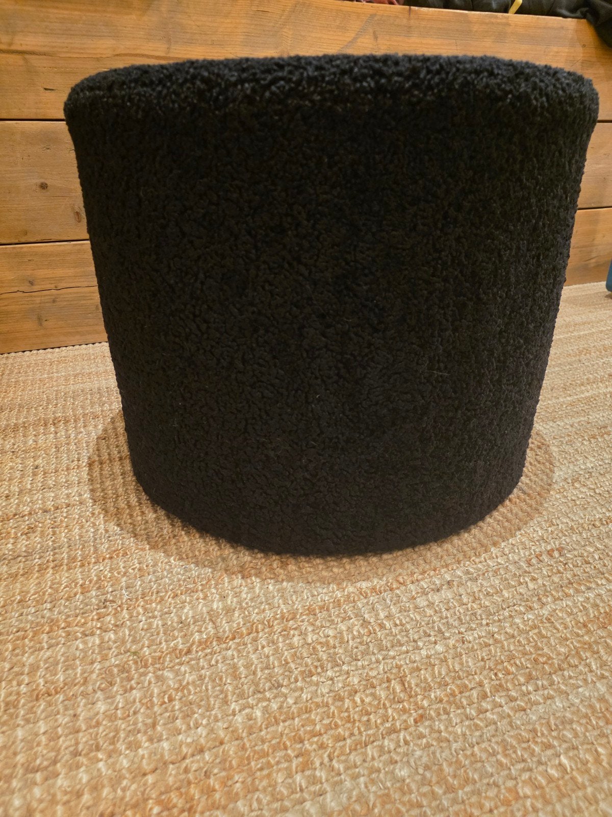 Zwarte harde teddy poef/kruk, Huis en Inrichting, Ophalen, Teddy Boucle, Rond, Minder dan 50 cm