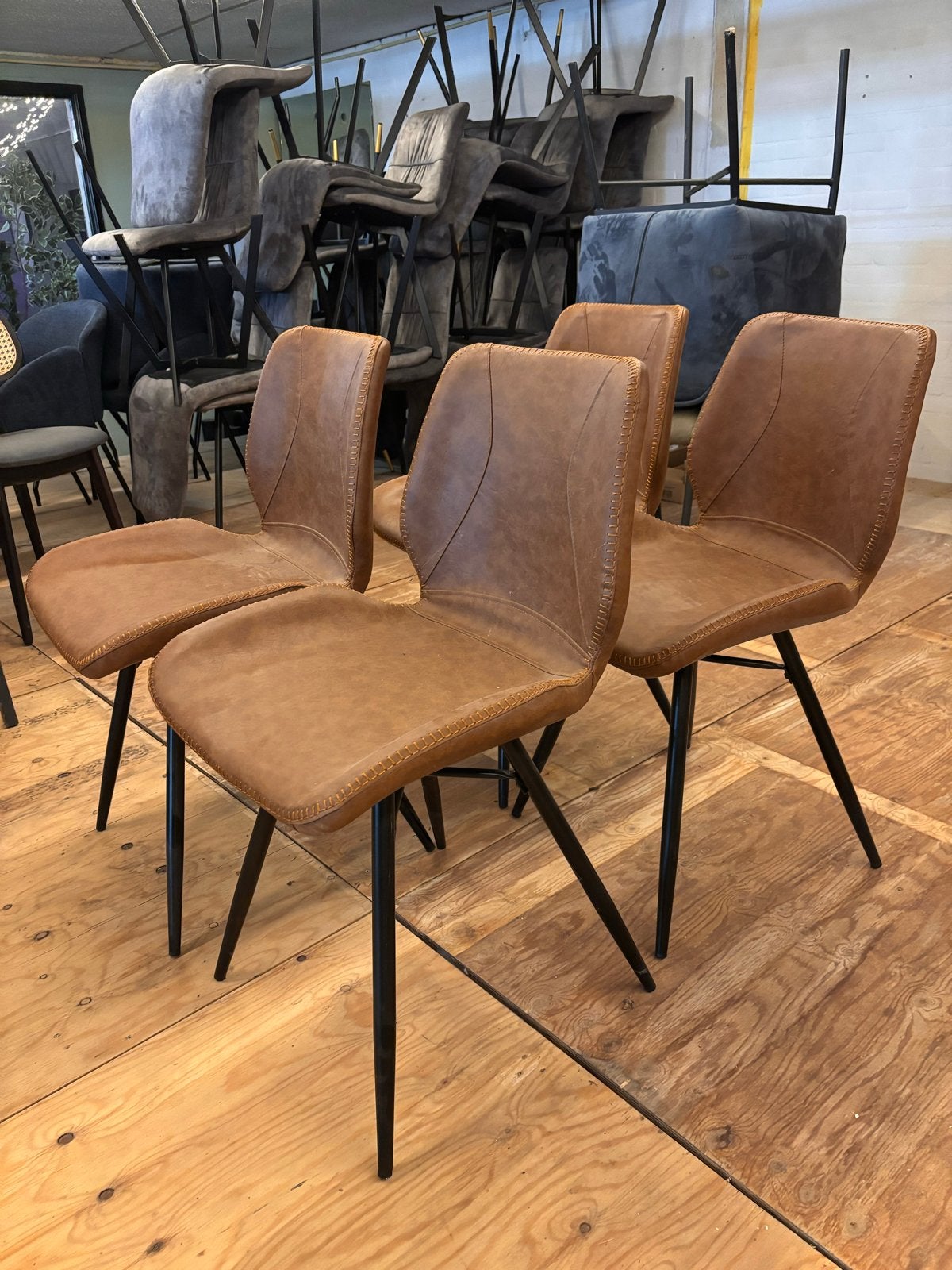 4 Cognac Kunstleder Eetkamerstoelen - Opruimpartij, Huis en Inrichting, Ophalen, Overige materialen, Gebruikt, Bruin