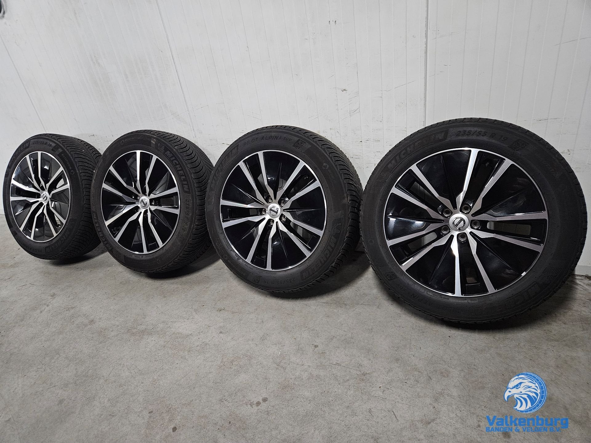 8mm! Originele Volvo XC60 XC40 C40 5-Double Spoke Black Diam