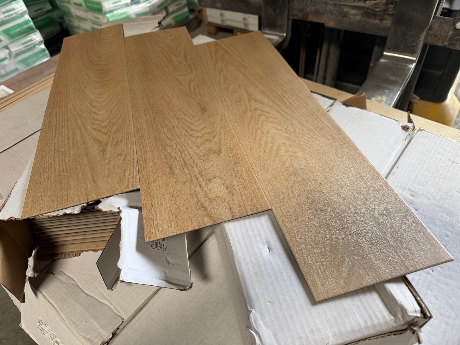25 MTR/2 VISGRAAT plak  PVC LICHT EIKEN SUPER KWALITEIT!, Nieuw, Beige, 10 tot 25 m², Ophalen