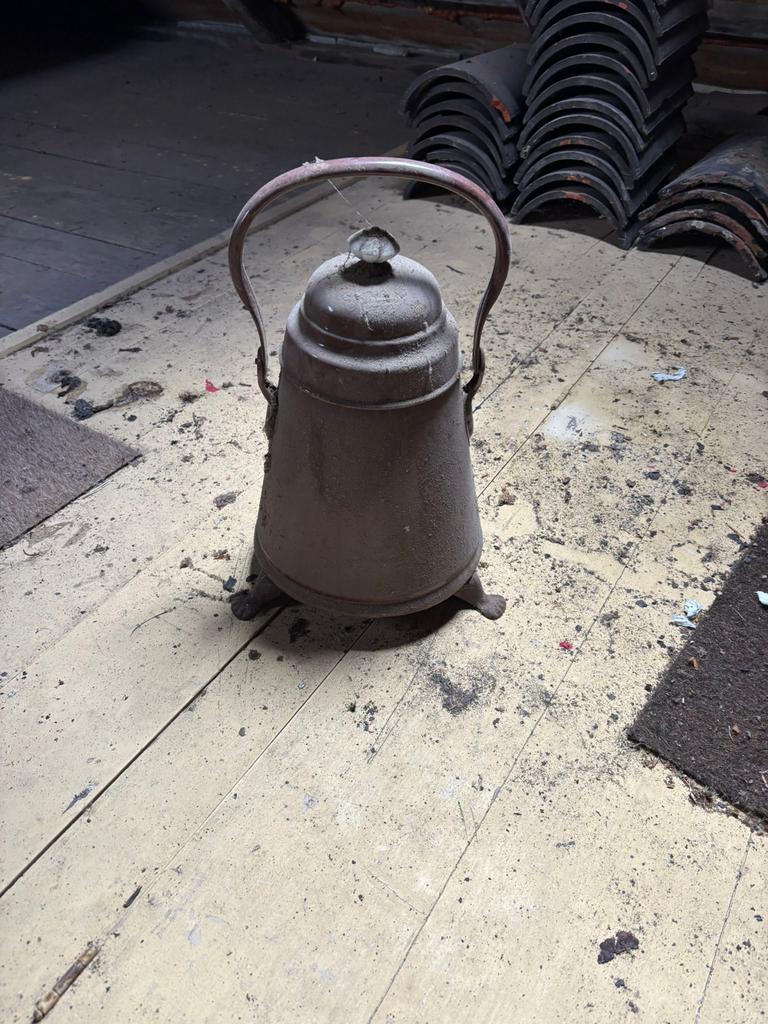 Antieke emaille pot met handvat, Ophalen