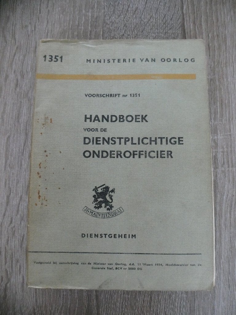 Handboek voor de dienstplichtig onderofficier 1954., Verzamelen, Militaria | Algemeen, Ophalen of Verzenden, Landmacht, Nederland