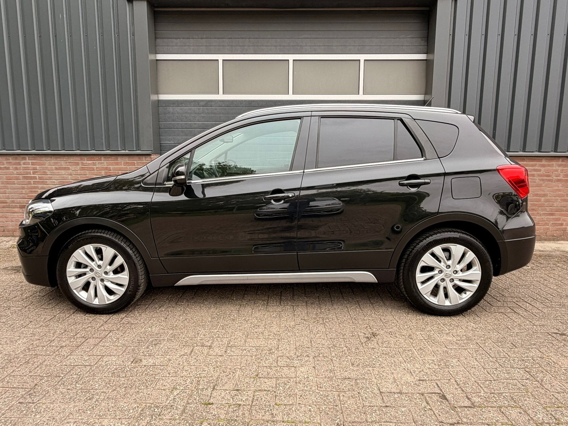Suzuki S-Cross 1.4 140PK Boosterjet Exclusive Automaat 12mnd, Auto's, Dealer onderhouden, Stof, 4 cilinders, 400 kg