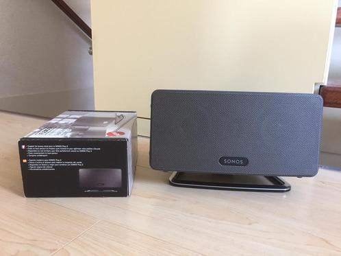 Sonos Play 3 (zwart), op Flexson Tafelstand (in doos)., Audio, Tv en Foto, Ophalen, Stereo speakers, Inclusief kabels, Zo goed als nieuw