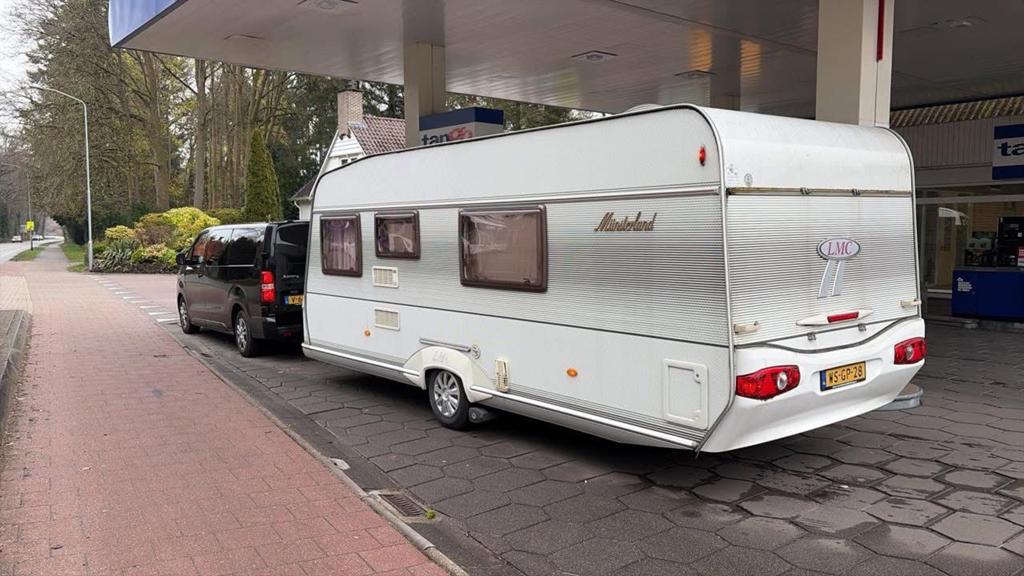 LMC Münsterland 555k1 met 2 aperte 1 persoons bedden, Rondzit, Particulier, LMC en Münsterland, Mover