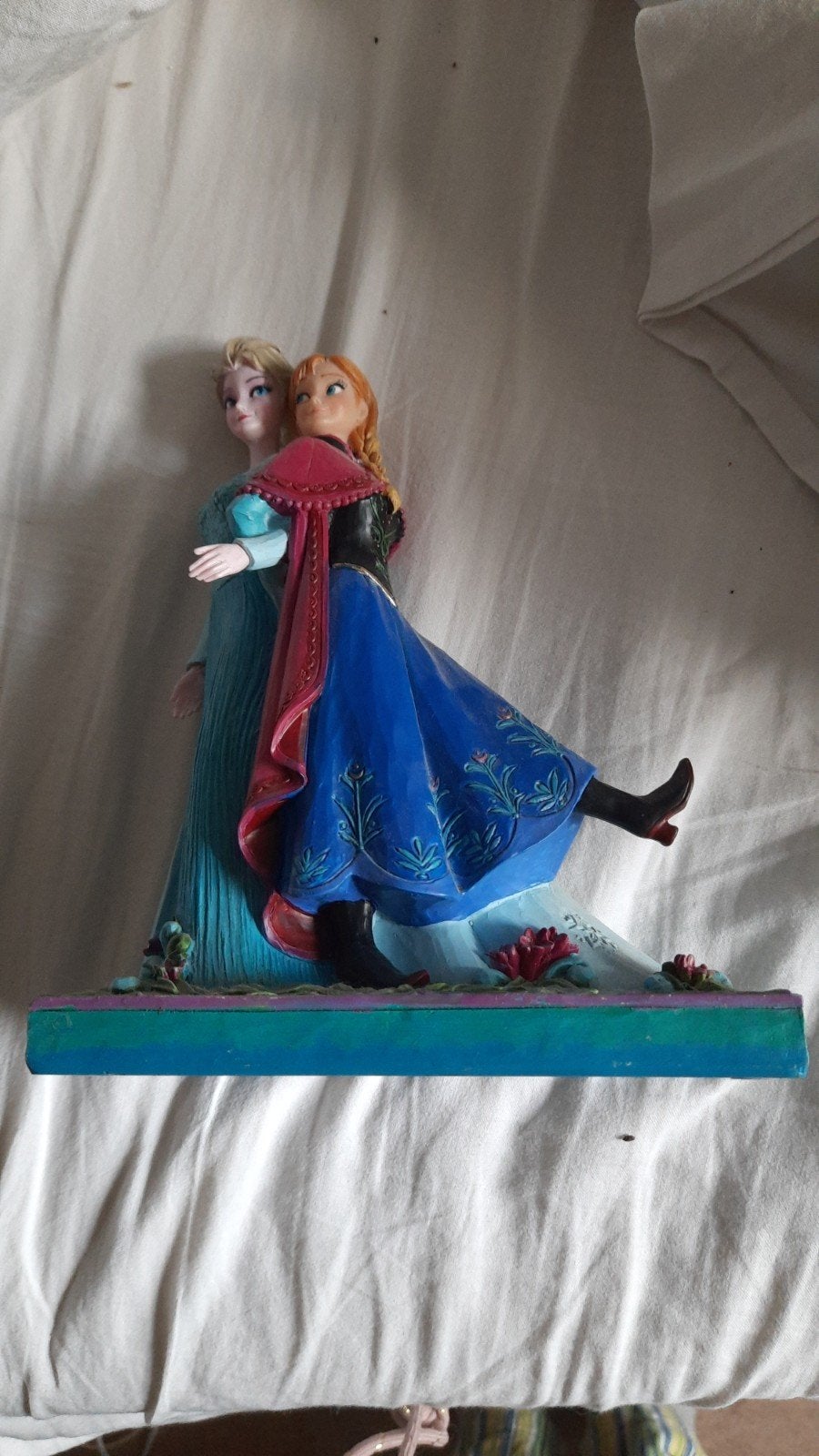 Disney Traditions Frozen, Sisters Forever beeldje, Ophalen of Verzenden, Overige figuren, Zo goed als nieuw, Beeldje of Figuurtje