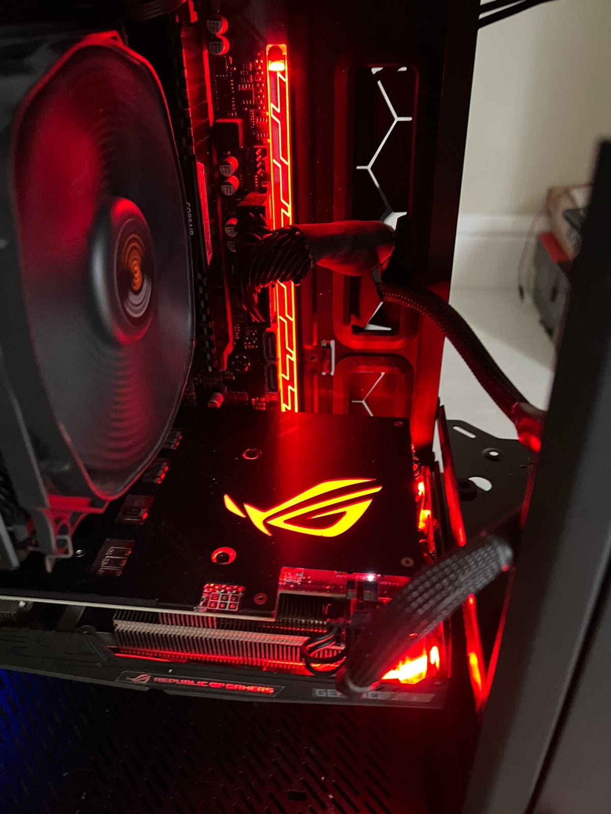 Beginner Game PC + 4k monitor & controller, Ophalen, Gebruikt, HDD, Gaming