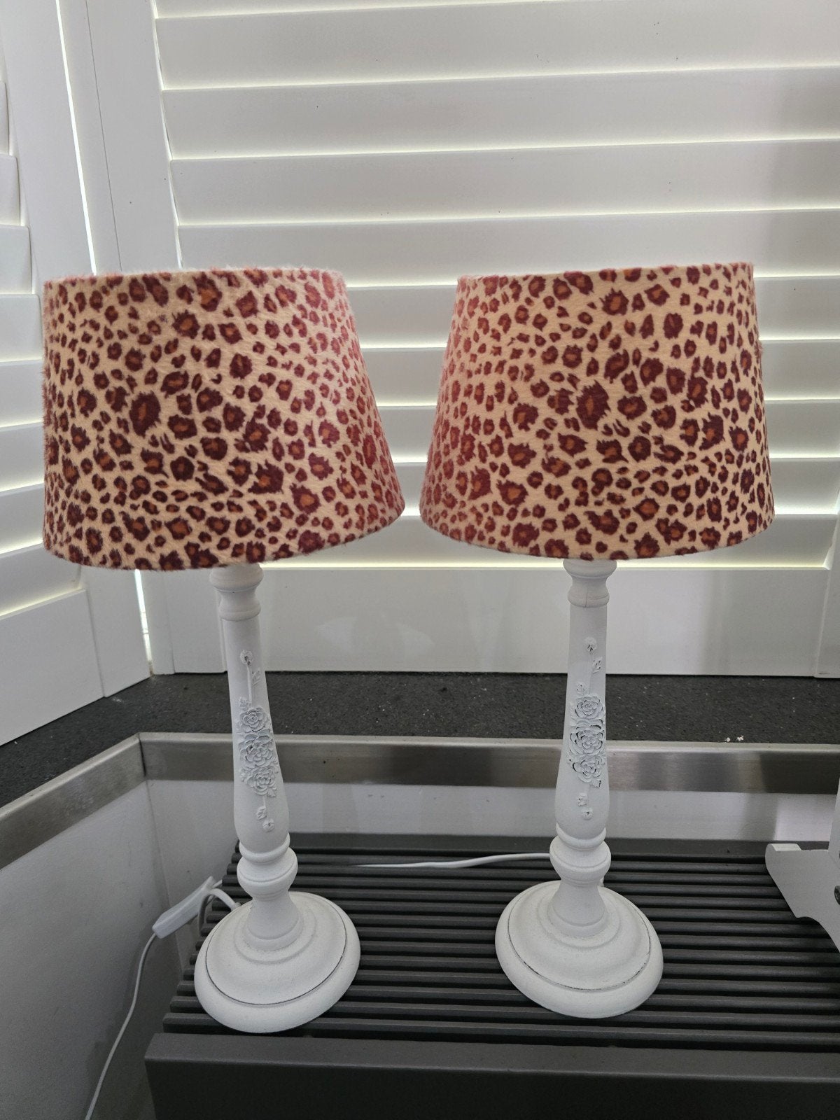 Set van 2 tafellampjes met luipaardprint kap, Gebruikt, Met kap, Wit, Ophalen of Verzenden
