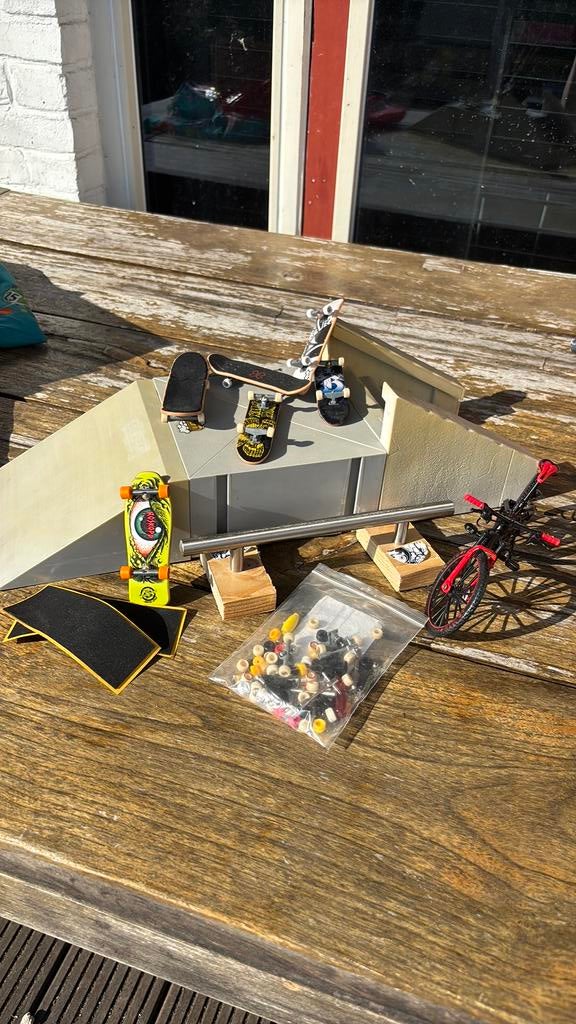Fingerboard Set + Accessoires + DIY skate rail, Verzamelen, Speelgoed, Gebruikt, Ophalen of Verzenden