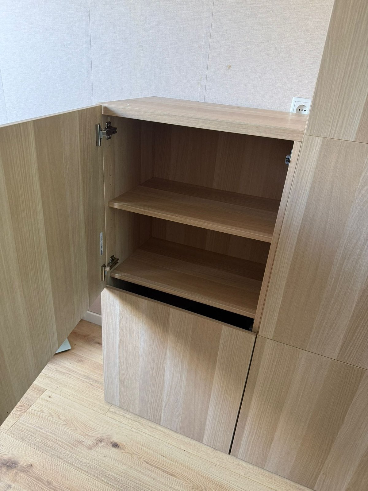 Ikea kast 1 jaar oud te koop, Huis en Inrichting, Kasten | Secretaires, Ophalen, Zo goed als nieuw