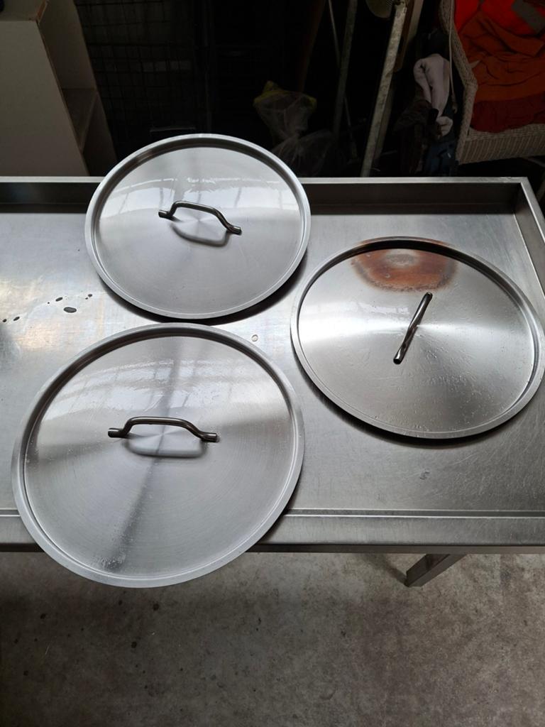 Lot van 3 grote rvs deksel voor grote pannen( horeca ), Ophalen of Verzenden, Zo goed als nieuw