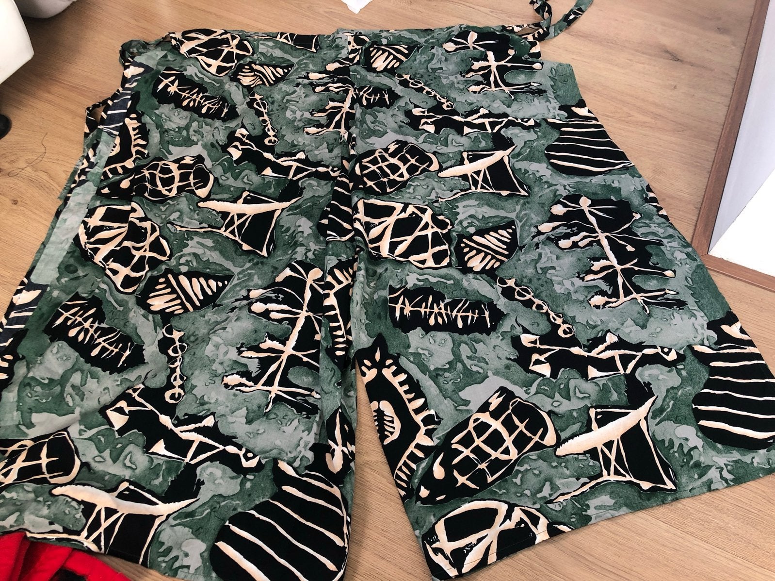 Wikkelbroek rayon groen beige zwart, Maat 38/40 (M), Ophalen of Verzenden, Zo goed als nieuw, X