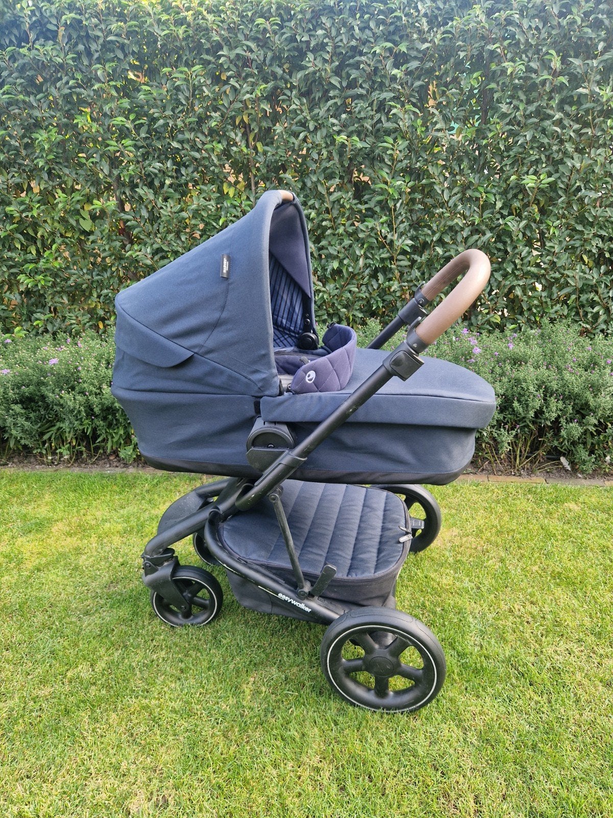 Easywalker Harvey Premium kinderwagen sapphire blue, Zo goed als nieuw, Combiwagen, Met autostoeltje, Ophalen