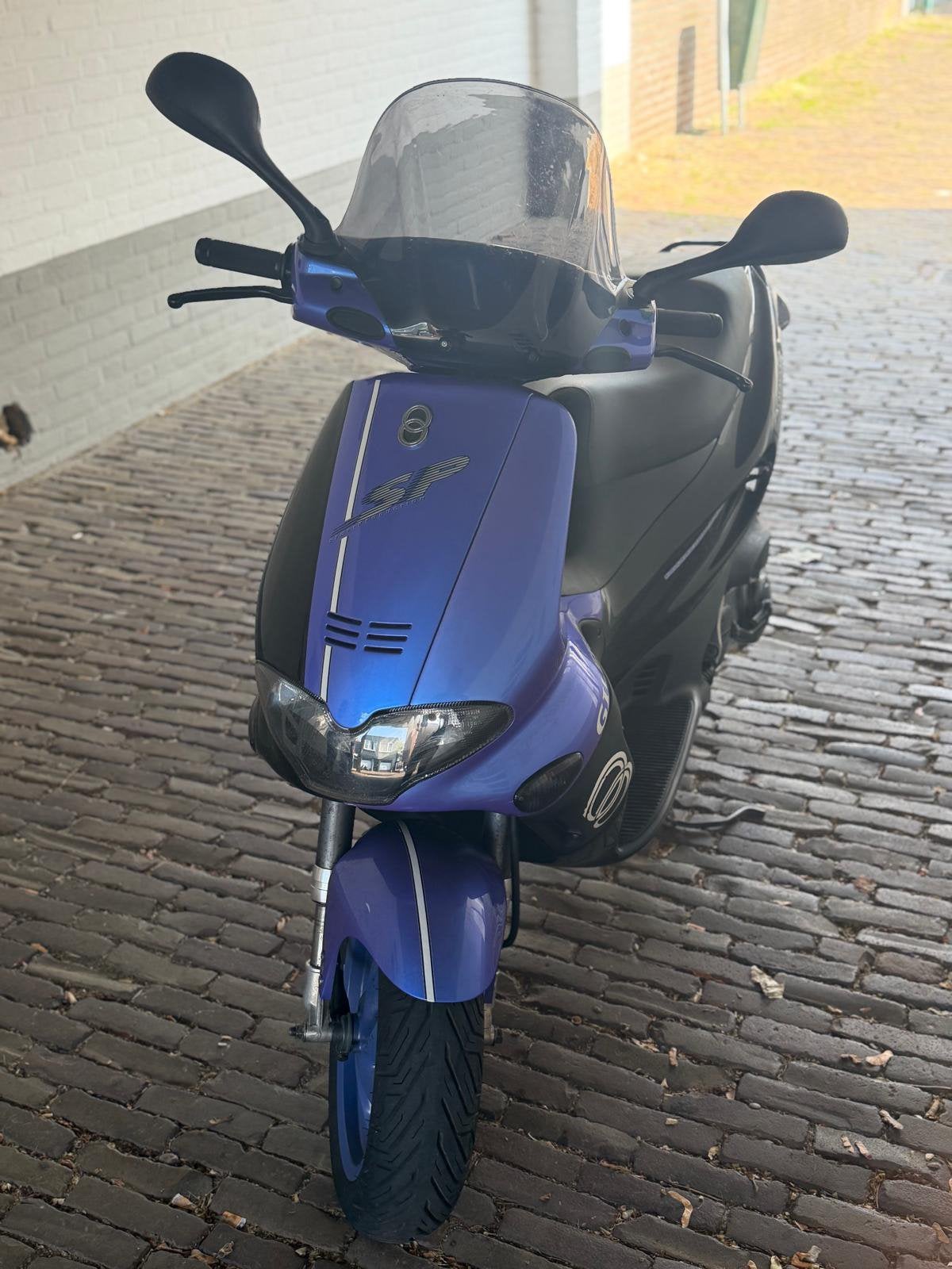 Gilera Runner SP DD - violet zwart, Ophalen, Zo goed als nieuw, Uitlaat, Piaggio