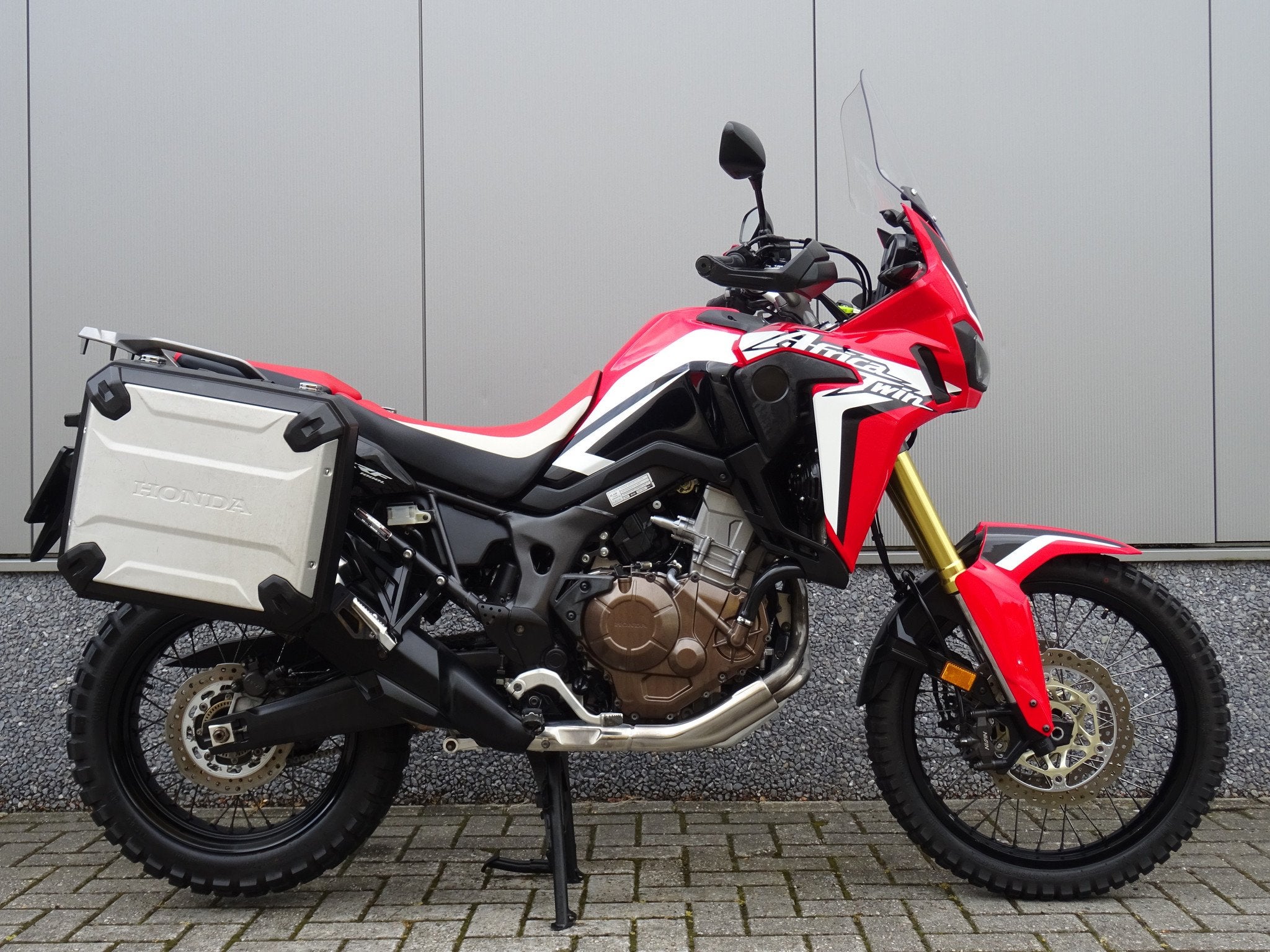 Honda CRF 1000 L AFRICA TWIN(35KW MOGEL.) (bj 2016), Bedrijf, Toermotor