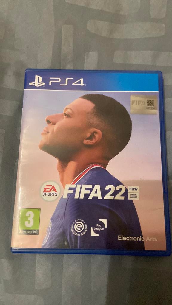 Fifa 22, Ophalen, Zo goed als nieuw, Sport, 3 spelers of meer
