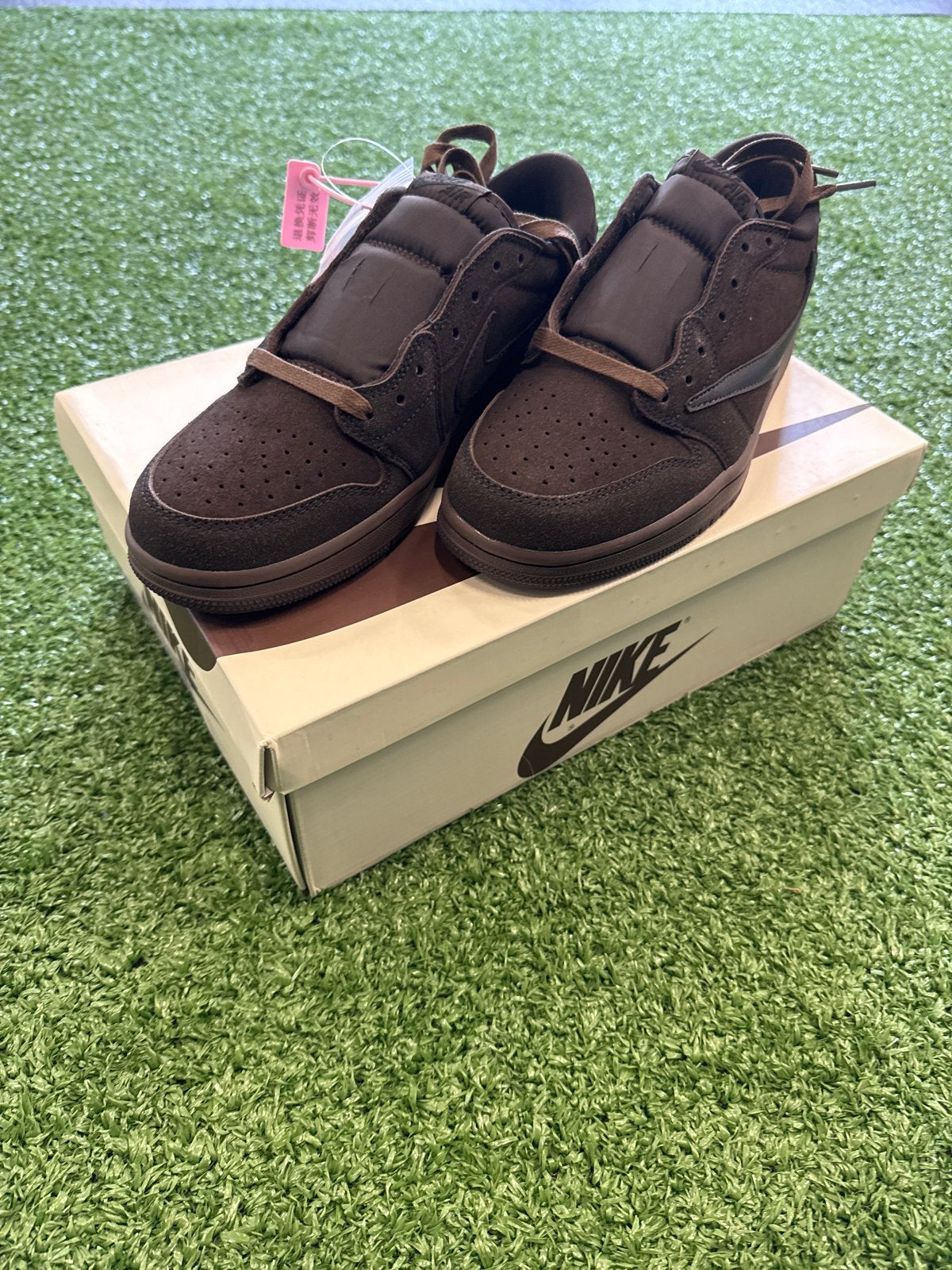 Nike Air Jordan 1 Low Travis Scott Reverse Mocha, Ophalen of Verzenden, Nieuw, Bruin, Sneakers of Gympen