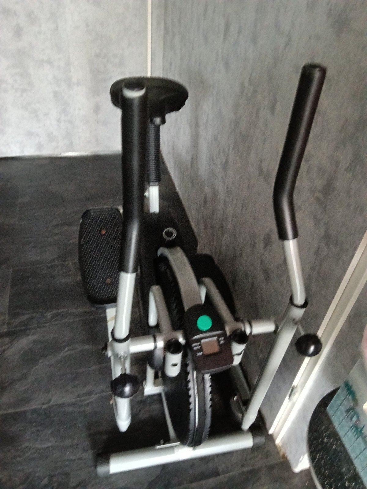 2-in-1 Crosstrainer met Fietsfunctie - Ideaal voor Thuis, Ophalen, Gebruikt, Crosstrainer, Metaal