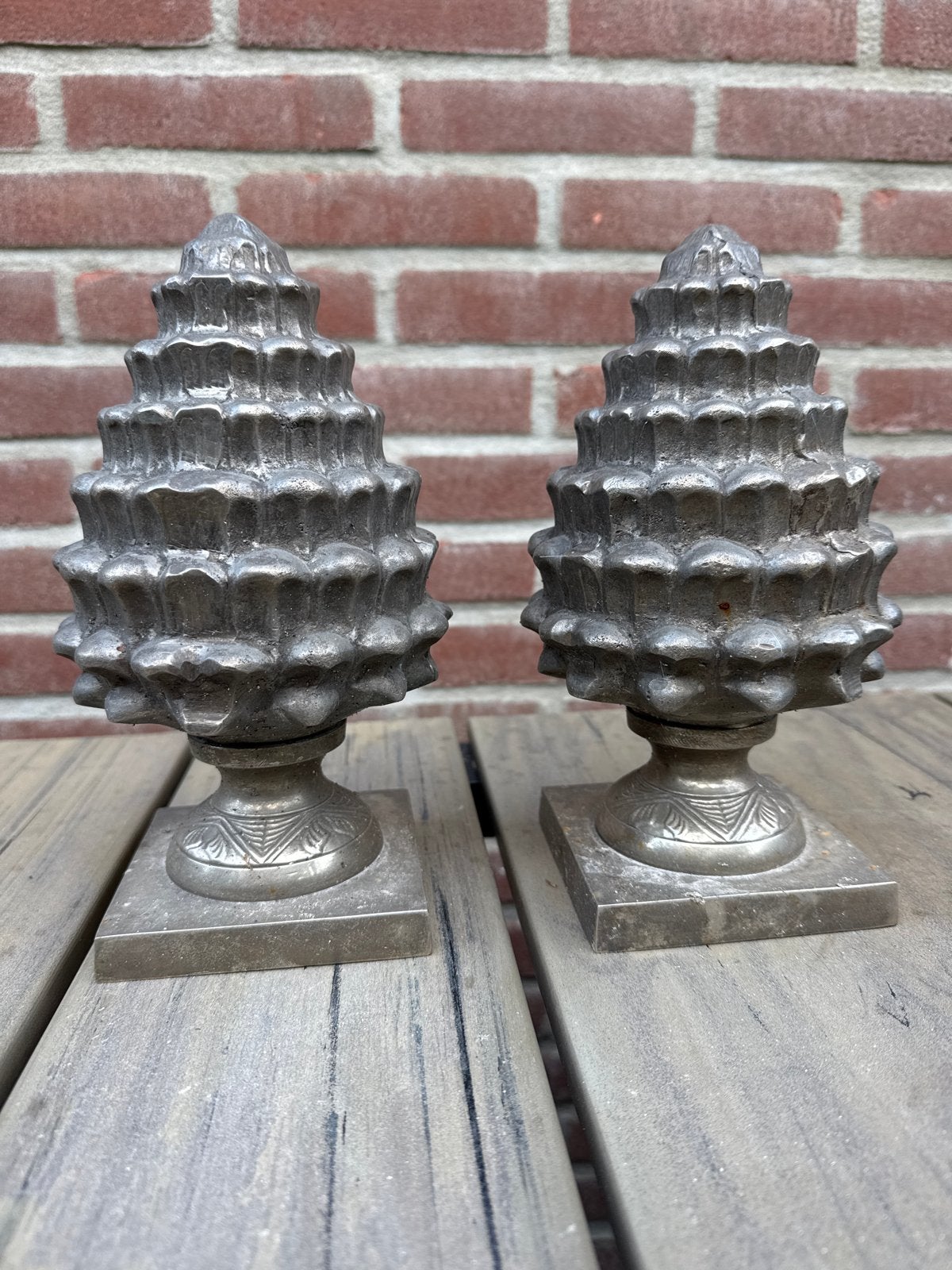 Set van 2 zware decoratieve dennenappel ornamenten, Ophalen
