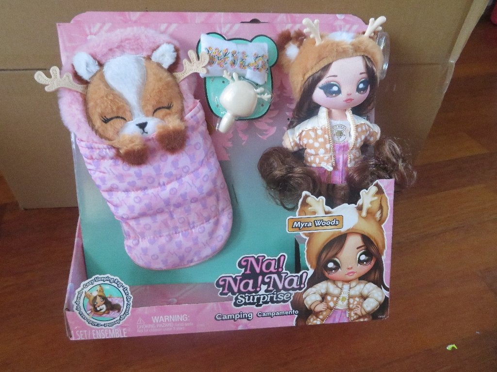 NA NA NA SURPRISE -- CAMPING -- MYRA WOODS, Ophalen of Verzenden, Zo goed als nieuw, Barbie