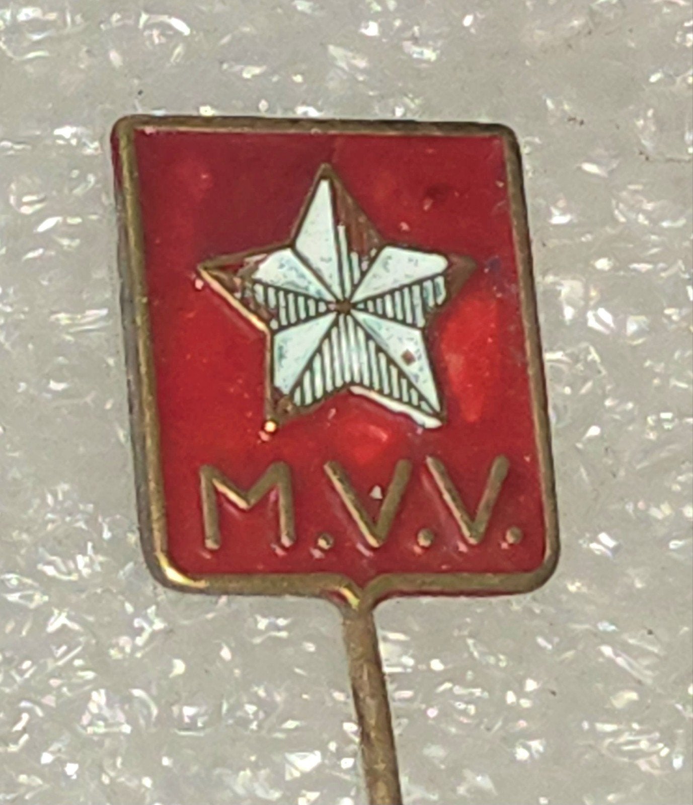 Speldje MVV Maastricht - Voetbalclub, Ophalen of Verzenden, Gebruikt, Overige onderwerpen, Speldje of Pin