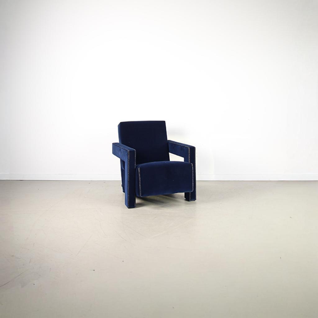 2x Cassina Utrecht Chair type 637 Prussia – Stof