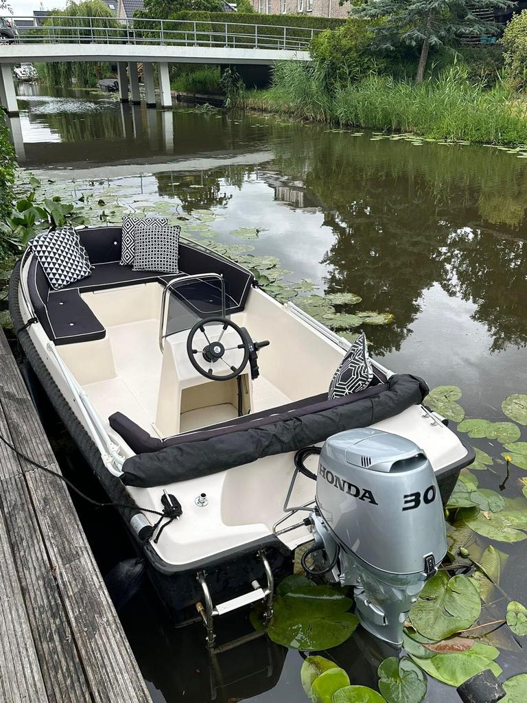 Sloep Seafinder 435, Ophalen, 10 tot 30 pk, Zo goed als nieuw, 3 tot 6 meter