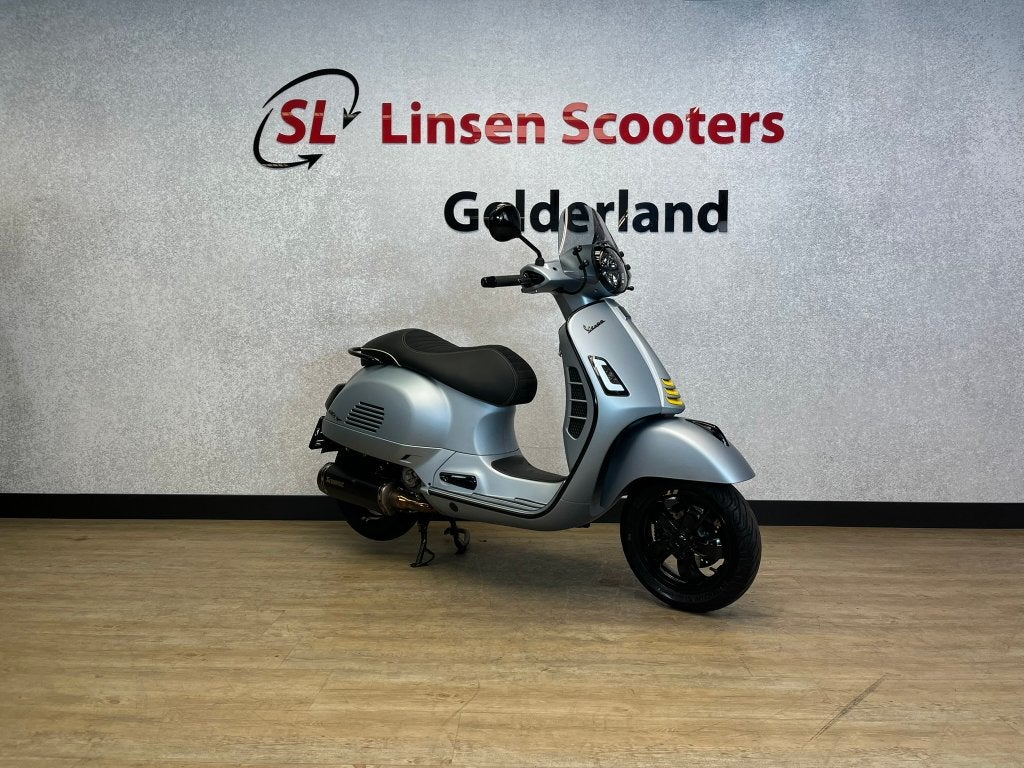 Vespa GTS 300 HPE SuperTech Grigio Delicato 2022, Scooter, Particulier, Minimaal motorrijbewijs A2, Automaat
