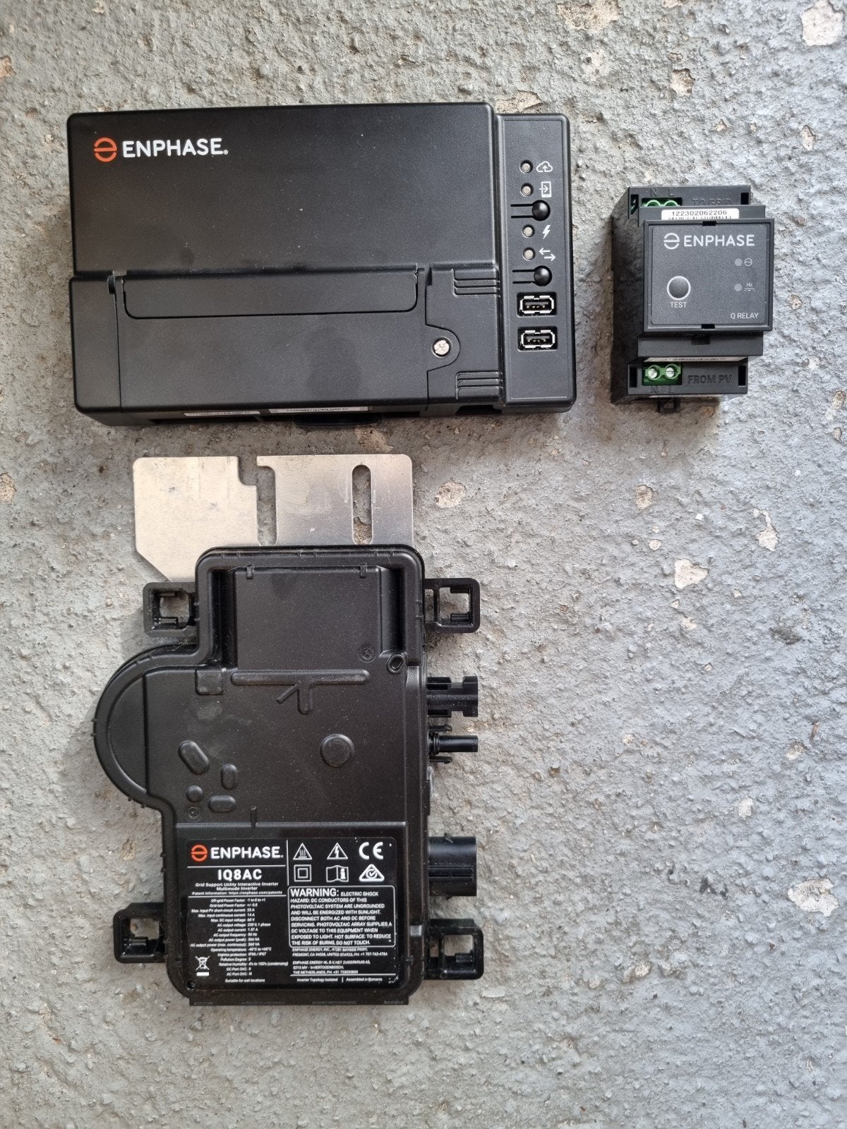 Enphase IQ8AC / IQ gateway-S / Q-RELAY-1P, Doe-het-zelf en Verbouw, Zonnepanelen en Toebehoren, Ophalen of Verzenden, Zo goed als nieuw