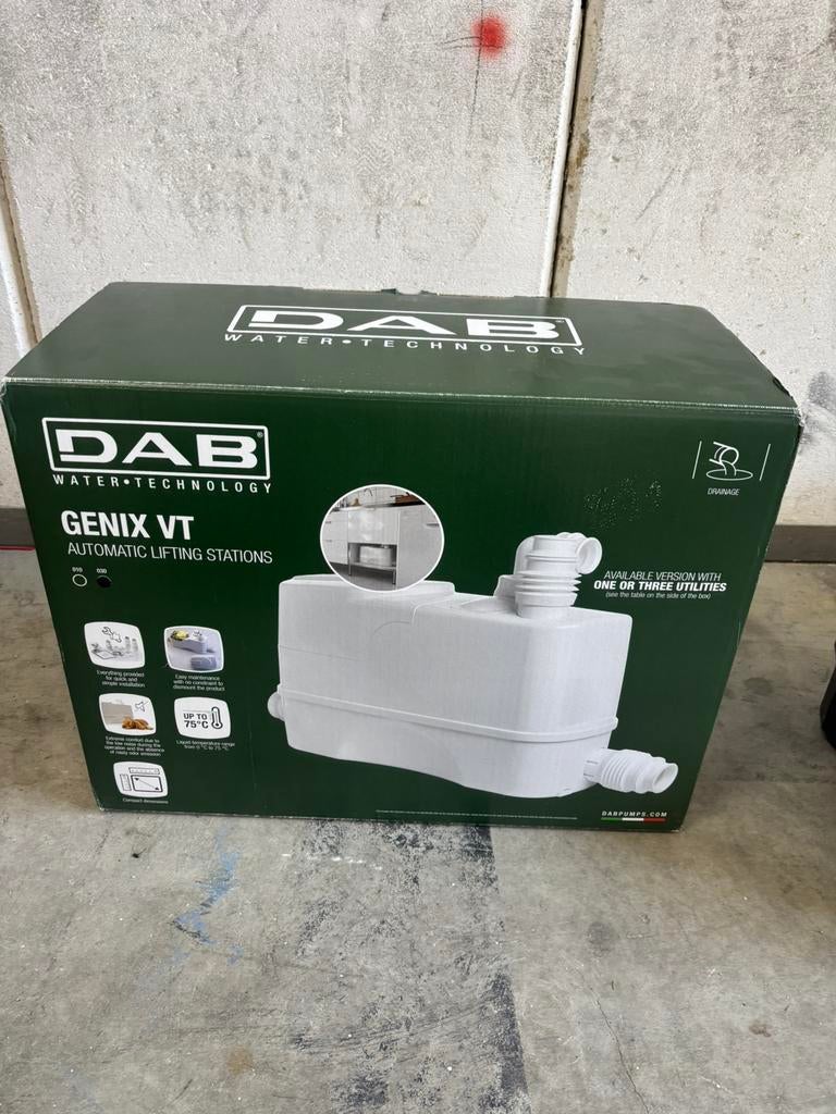 Dab genix vt 030 sani broyeur opvoerpomp opvoerstation, Doe-het-zelf en Verbouw, Sanitair, Ophalen, Zo goed als nieuw