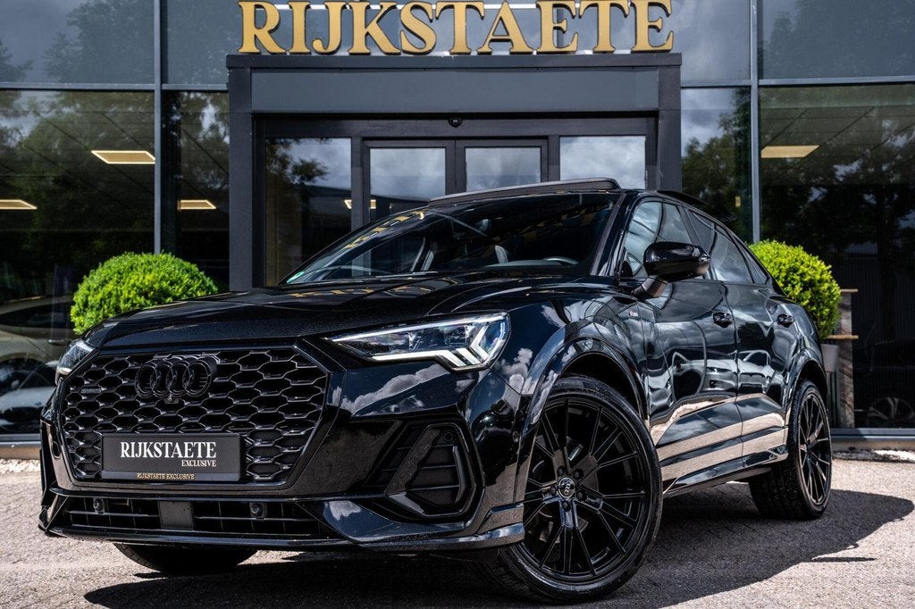 Audi Q3 Sportback 45 TFSI Quattro S-LINE|PANO|MATRIX|B&O, Gebruikt, 4 cilinders, 1984 cc, Zwart