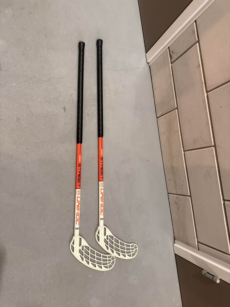 2x Hard plastic hockeystick - Zo goed als nieuw, Sport en Fitness, Hockey, Ophalen of Verzenden, Zo goed als nieuw, Stick