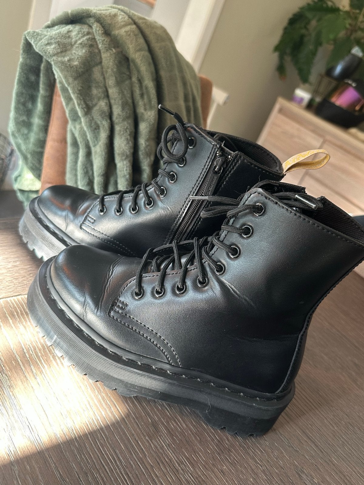 Dr. Martens Vegan Jadon II Mono Laarzen - Zwart, Maat 37, Kleding | Dames, Schoenen, Ophalen, Zo goed als nieuw, Zwart, Lage of Enkellaarzen