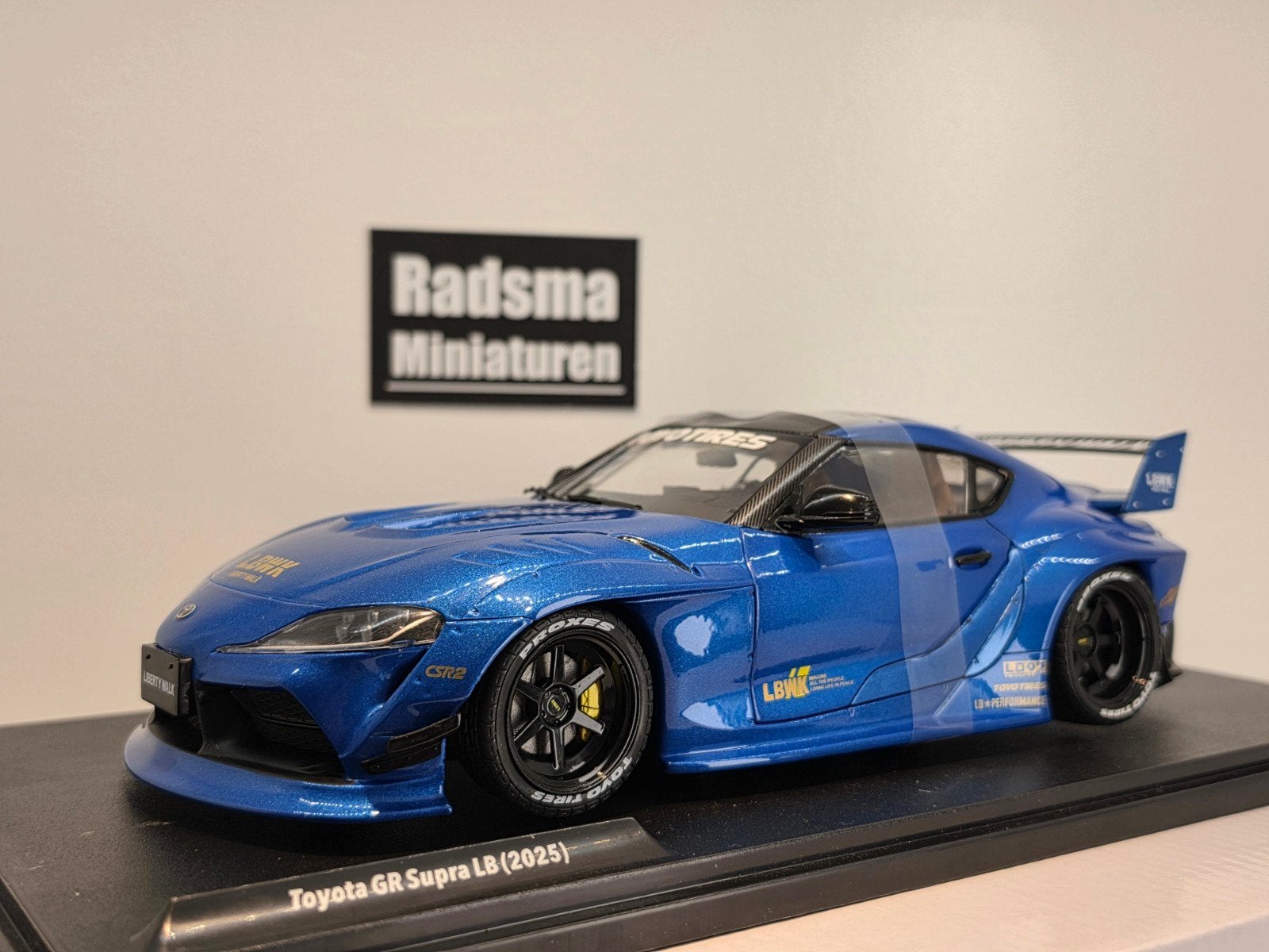 Toyota Supra GR Liberty Walk 2025 - Blauw - 1:18 Solido, Auto, Solido, Nieuw, Ophalen of Verzenden