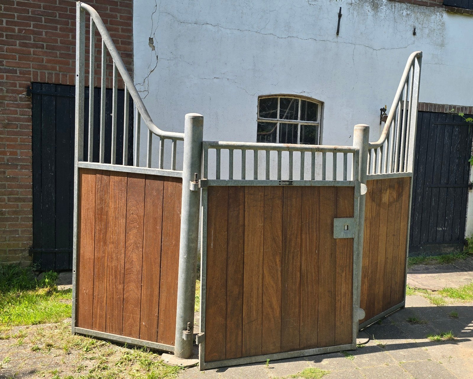 Luxe voorwand - Corton - hardhout - vingerslot, Stalling, 1 paard of pony