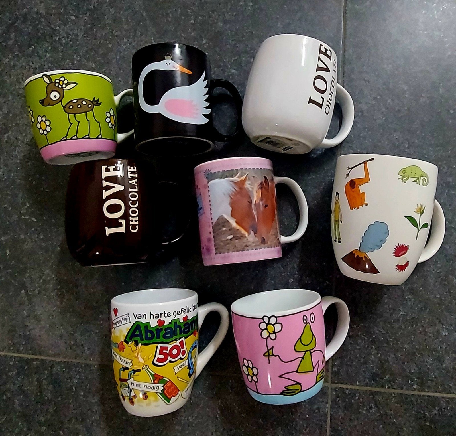 Diverse mokken en bekers - Verschillende designs, Overige typen, Ophalen of Verzenden, Zo goed als nieuw, Steen/keramiek