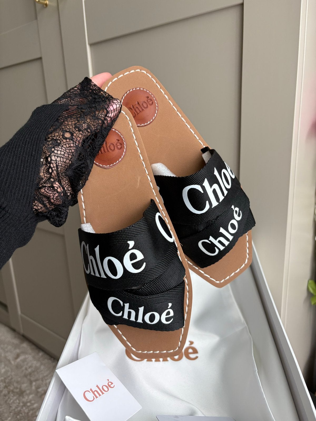 C wood Slippers Maat 39 met Dustbag en Doos, Kleding | Dames, Schoenen, Ophalen of Verzenden, Nieuw, Zwart, Slippers
